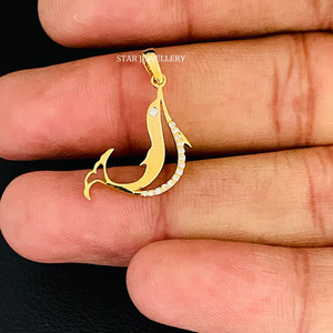 Pendentif poisson en diamant naturel en or massif 14 carats. - Product Image 3