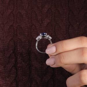 7.30ct LGD แหวนหมั้นเพชรสำหรับปลูกในห้องปฏิบัติการทรงลูกแพร์ทองขนาด14K แหวนแต่งงานแบบครอสโอเวอร์ที่ทำจากเชือกจูนิเปอร์ - Product Image 5