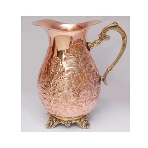 Jarra de agua de cobre puro de diseño Simple hecha a mano con jarra de agua de cobre sólido de gran tamaño de la mejor calidad de la India - Product Image 1