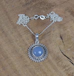 จี้กลมคาลซิโดนีเงินสเตอร์ลิง925ทำด้วยมือหรูหราเครื่องประดับหินวันเกิดชุบโรเดียมของขวัญวันเกิด - Product Image 3