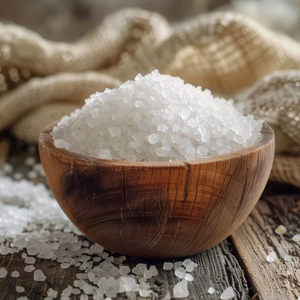 เกลือทะเลแบบหยาบสำหรับทำอาหารผงที่กินได้และแบบอุตสาหกรรมมีอยู่ในถุงและถุงบรรจุในราคาที่แข่งขันได้ - Product Image 1