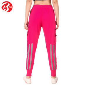 Pantalon de survêtement de jogging avec logo personnalisé pour femmes pantalon avec matériau de haute qualité de couleur rose pantalon et pantalon pour femmes - Product Image 4
