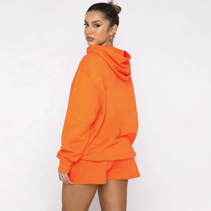 Streetwear sexy avec logo personnalisé Ensembles 2 pièces pour femmes Short pull-over oversize Ensemble short de jogging à capuche à manches longues pour femmes - Product Image 2
