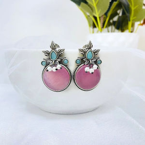 Meilleure vente de haute qualité rose pierre de Monalisa oxydé argent boucles d'oreilles de tous les jours pour les femmes fournisseur indien direct en gros - Product Image 1