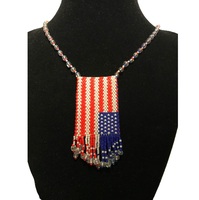 Colliers de perles de rocaille de 4 juillet faits à la main avec pendentif drapeau américain collier de perles de rocaille de style drapeau américain en gros pour le jour de l'indépendance