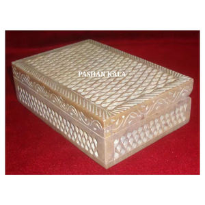 Boîtes à bijoux uniques en forme rectangulaire en pierre de savon naturelle sculptée à la main, pour des fins d'entreprise et de cadeaux - Product Image 1