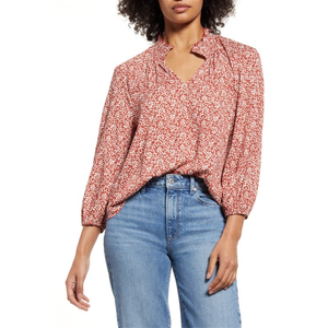 Camicia in chiffon con stampa floreale e scollo a V Caslon(r) color rust-avorio, motivo Ikat Bloom, taglia unica, disponibile anche nelle taglie XL, 3XL, 4XL, casual per primavera/estate. - Product Image 1