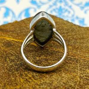 Anillo de marquesa hecho a mano de plata de ley 925, joyería principal de diamante de estilo informal, piedra preciosa de labradorita gris para boda, piedra Flash azul - Product Image 3