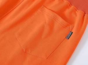 กางเกงขาสั้นออกกำลังกายทรงหลวมสำหรับผู้ชายมีกระเป๋าซิปสำหรับวิ่งและออกกำลังกาย - Product Image 3