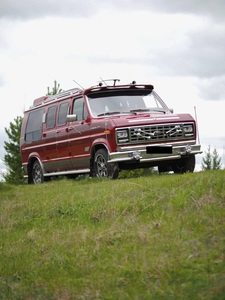 รถมือสอง ปี 1988 Econoline III ไมล์น้อย เครื่องยนต์สมบูรณ์ ยาง R18 เกียร์อัตโนมัติ หลังคาซันรูฟแบบพาโนรามา ไฟหน้า LED พร้อมส่ง - Product Image 5