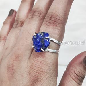 Anillo de Plata de Ley 925 con Piedra Natural de Lapislázuli en Bruto para Mujer, Joyería de Banda Martillada, Regalo de Navidad - Product Image 4