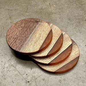 Excelente nuevo diseño Decoración de mesa posavasos de resina epoxi de madera manteles individuales de madera posavasos para bebidas de Luxe Home Decor - Product Image 5