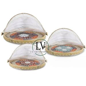 Plateau rond en rotin nacre fabriqué à la main de haute qualité avec couvercle/plateaux de service en rotin avec couvercle alimentaire fabriqué au Vietnam - Product Image 1