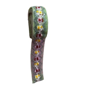 Adornos y cintas de encaje de diseñador de calidad premium con lentejuelas Decoración de alta moda y artesanía para vestidos de novia - Product Image 1