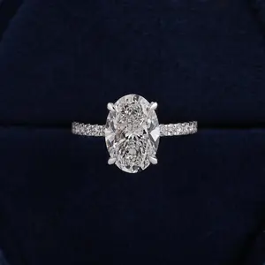 Bague de fiançailles vintage en or blanc 14 carats plaqué or avec diamant rond brillant de taille brillant, cultivé en laboratoire, certifié IGI, halo caché, bande pavée - Product Image 3