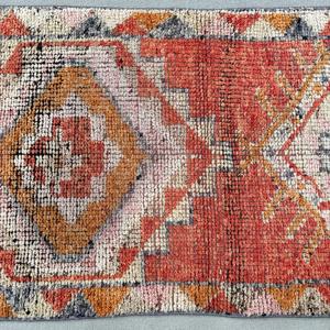 2.7x9.8 ft Rug, Turkish Vintage <b>Runner</b> Rug, <b>Red</b> Herki Wool Rug - Product Image 3