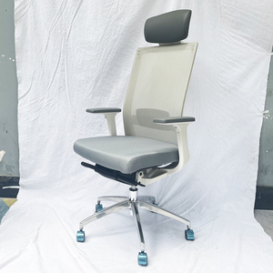 Silla de Oficina Ergonómica Active-T01 con Reposacabezas Ajustable, de Alta Gama HOGVP045-Cromo, Tapizada en Cuero PU para Uso en Hogar, Oficina y Hospital - Product Image 5