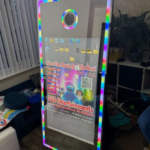 Photomaton miroir magique sur roulettes 70 pouces avec écran 43 pouces - Product Image 1