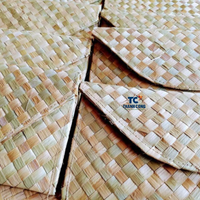 Dompet bambu mewah kerajinan tangan berkelanjutan hadiah ideal tas tangan bambu pasokan besar tersedia produsen dari Vietnam