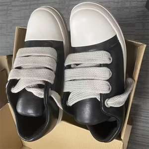 Nouvelle série de luxe, style patchwork uni, chaussures de sport décontractées pour hommes et femmes, chaussures de marche et chaussures décontractées - Product Image 4