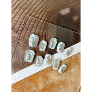 Autocollant pour ongles en marbre argenté, design élégant en marbre argenté pour vernis à ongles - Product Image 4