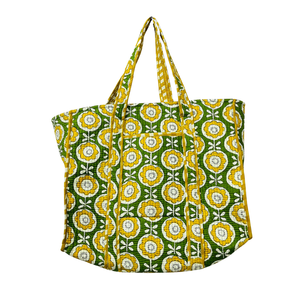 Chic Green <b>Quilted</b> Floral Tote <b>Bag</b> - Sustainable Everyday Carryall - Product Image 2