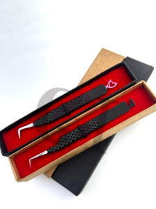 Best Style 90 Degree Black Powder Coating Eyelash Extension Tweezers Back Side <b>Gun</b> And Heart Design Silver Tip Beauty Instrument - Product Image 4