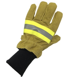 Gants de lutte contre l'incendie en coton anti-chaleur Nomex certifiés CE Combinaison de protection en cuir pour pompier Gants de soudage Échantillon gratuit - Product Image 3