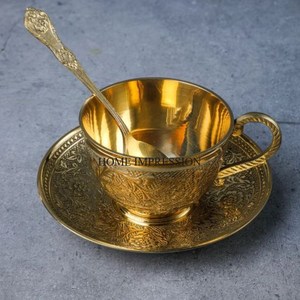 Taza de té y platillos chapados en color dorado de latón de calidad superior de arte creativo moderno de diseñador único más elegante al precio más bajo - Product Image 2