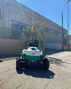 เครื่องตัดหญ้าแบบนั่งขับ Rabbit Mower รุ่น RM982F ขับเคลื่อน 4 ล้อ เครื่องยนต์เบนซิน 190 ซีซี ขับเคลื่อนด้วยตัวเอง สำหรับมืออาชีพ - Product Image 4