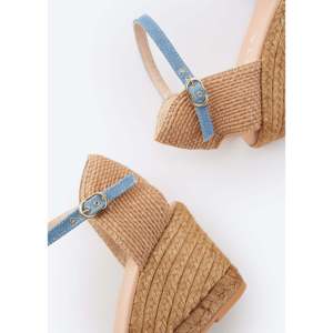 Aiguablava sandalo con zeppa in tela in edizione limitata - Product Image 3