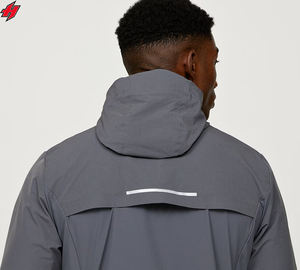 Chaqueta cortavientos de nailon con Capucha ligera para correr para hombre personalizada con tela de poliéster impermeable chaqueta para exteriores - Product Image 5