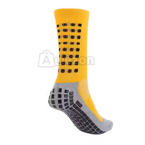 Chaussettes de sport fabriquées en usine Chaussettes de sport personnalisées Chaussettes de sport en coton pour hommes - Product Image 2