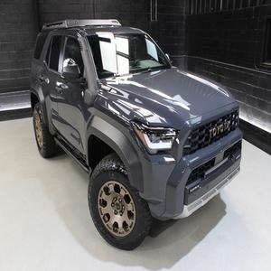 2024 Best Selling To-yo-ta 4Ru-nner Technology Package Automatic Gear 2.4L Hybrid Turbo I4 323hp 465ft 8-Speed Shift able Auto - Product Image 5