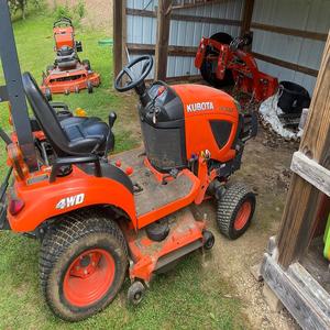 รถแทรกเตอร์ขนาดเล็ก Kubota โมเดล BX1880พรีเมี่ยมสำหรับทำการเกษตรจัดส่งเร็วส่วนประกอบหลักปั๊มมาซื้อวันนี้ - Product Image 6