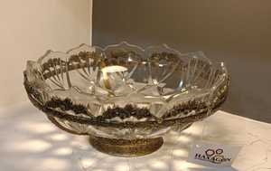 Bol de service en verre Bordure et base en laiton fini antique Bol en verre gaufré de forme ronde pour la maison et le restaurant - Product Image 3