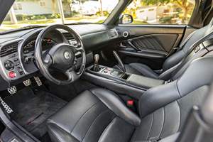 H-onda S2000 de 2003, occasion, environ 33 500 miles, boîte manuelle 6 vitesses, autocollants VIN de carrosserie assortis 10/10 - Product Image 4