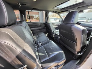 Magnifique Honda Passport EXL 2021, transmission automatique, sièges en cuir, transmission intégrale - Product Image 2