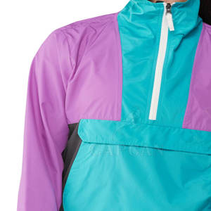 Veste coupe-vent en peau de mouton pour femmes de Sialkot Style personnalisé avec poches zippées sur le devant et caractéristique respirante - Product Image 4