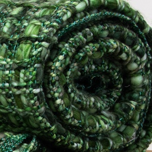 Jeté de canapé en tricot fait main de haute qualité, 100% acrylique, avec des glands - Product Image 2