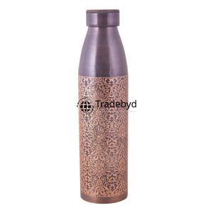 Large bouteille en cuivre luxueuse pour un usage personnel et cadeau par Tradebyd - Product Image 5