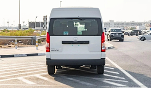 USADO 2023 para Hiace 3.5L Gasolina Techo Alto Volante a la Izquierda Asientos de Cuero 5 Plazas Euro III Cámara Trasera Precio Económico - Product Image 6