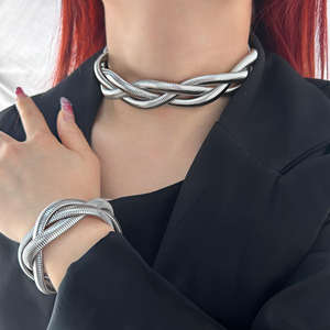 Collier ras du cou en argent sterling 925 plaqué or 18 carats, style punk multicouche, hip-hop, ensemble de bijoux unisexe avec accents de diamants - Product Image 2