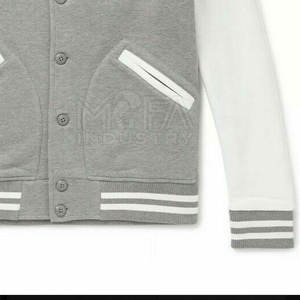 OEM personalizado Letterman chaqueta para los hombres cuerpo de lana, Mangas de cuero, letras bordadas y logotipos a granel de la fábrica de suministro - Product Image 5