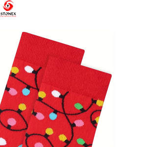 Bas de qualité supérieure pour femmes, à faible MOQ, vente en gros, séchage rapide, respirant, en coton, pour un usage quotidien, couleurs personnalisées - Product Image 3