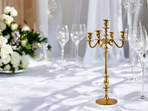 Candelabro de aluminio plateado de 4 brazos con forma de ciervo a buen precio, perfecto para bodas y decoraciones de mesa navideñas - Product Image 6