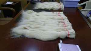 GRAND STOCK FABRIQUÉ POUR LE CONFORT CONÇU POUR LA BEAUTÉ NOS PERRUQUES DE CHEVEUX REMY INDIEN SOYEUX Cheveux Raides Tissage EXTENSIONS Sont - Product Image 4