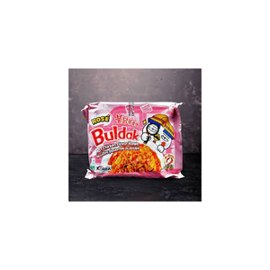 เพลิดเพลินไปกับน้ำซุปรสเผ็ดที่อุดมไปด้วยก๋วยเตี๋ยว Samyang Buldak - Product Image 1