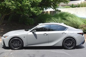 Lexus IS 500 Launch Edition ปี 2022 สภาพดีเยี่ยม เครื่องยนต์ V8 แบบดูดอากาศธรรมชาติ 472 แรงม้า รุ่น Launch Edition # 173 จาก 500 - Product Image 2