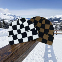 Bonnet personnalisé à carreaux de haute qualité tricoté pour garçons et filles Chapeau tendance de ski d'hiver teint en couleur unie Vente en gros Manchette unique